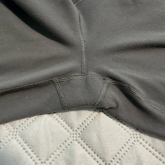 Lululemon Women's Amed Low Rise Leggings Size 10 Gray Purple Colorblock LW6A16S - Picture 4 of 4